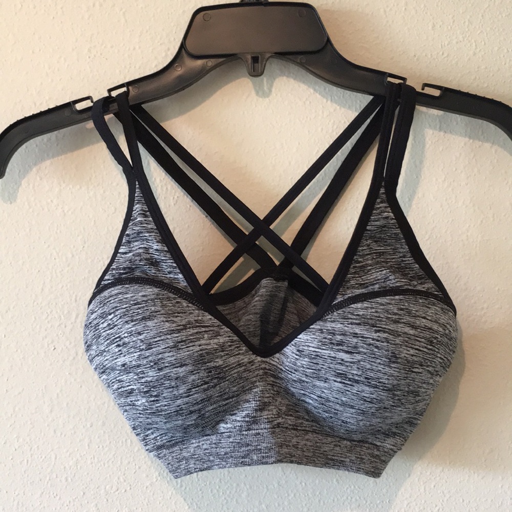 Sports bra